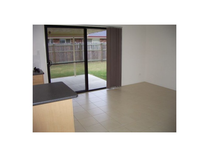 41 Gunsynd Way, Point Vernon QLD 4655