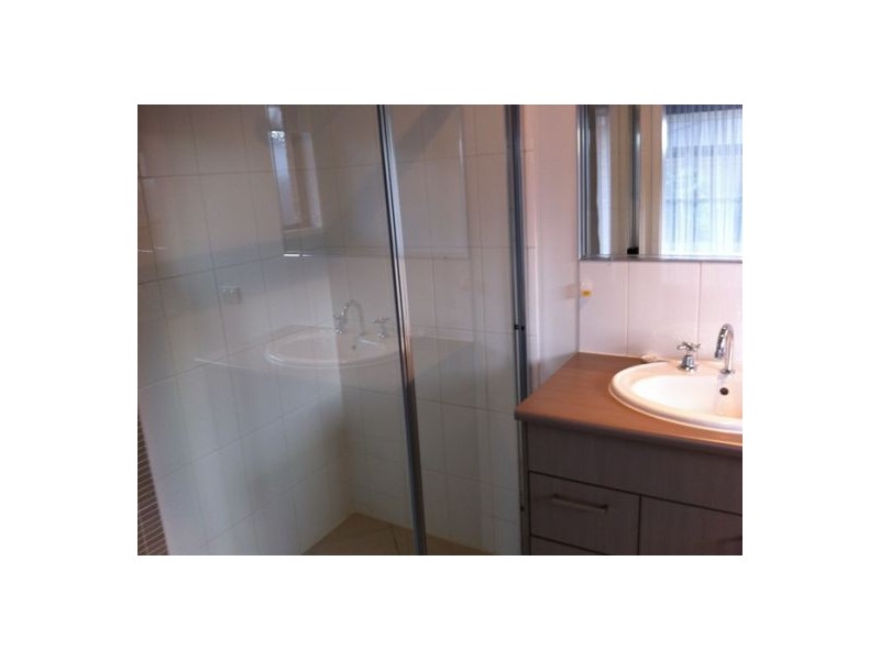 16 Santa Maria Ave, Urraween QLD 4655