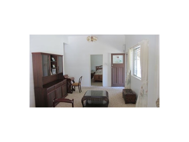 41 Kent St, Urangan QLD 4655