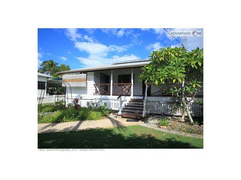 41 Kent St, Urangan QLD 4655