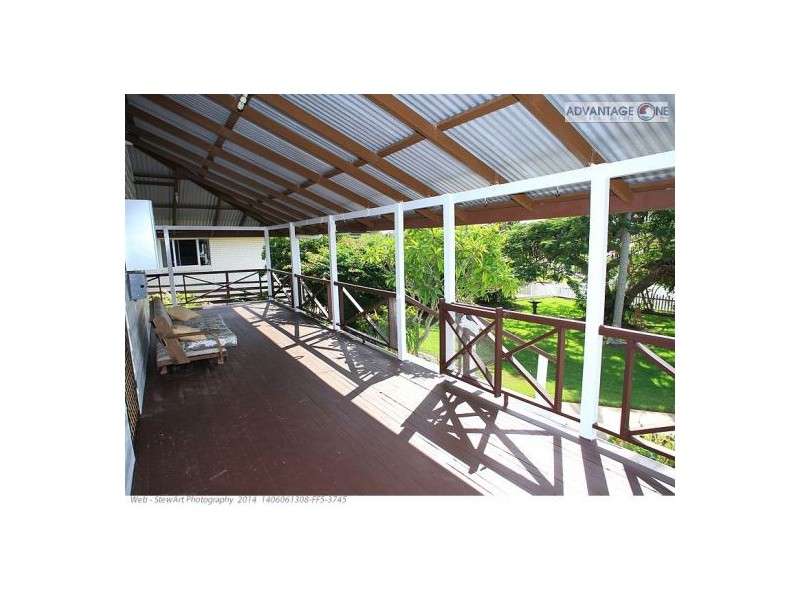 41 Kent St, Urangan QLD 4655