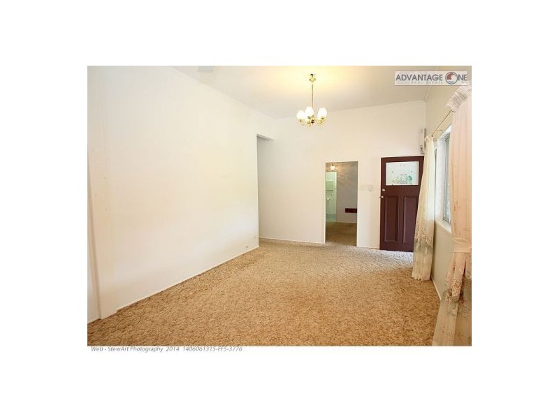 41 Kent St, Urangan QLD 4655