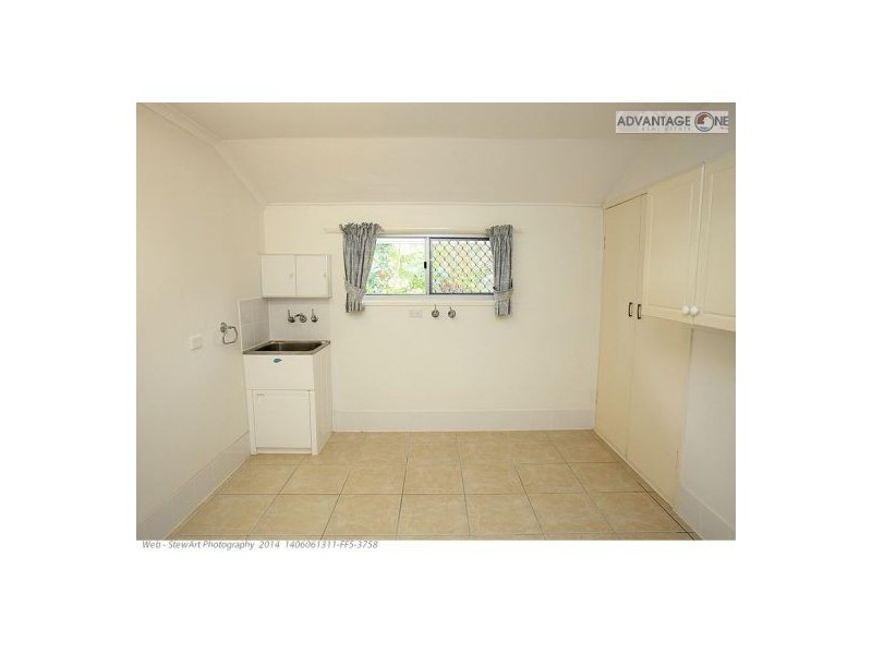 41 Kent St, Urangan QLD 4655