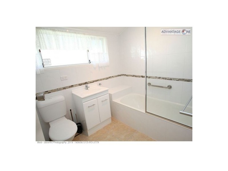 41 Kent St, Urangan QLD 4655