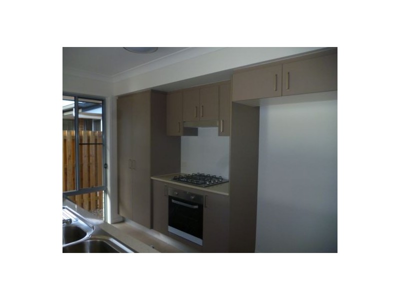 12 Venus Street, Urraween QLD 4655