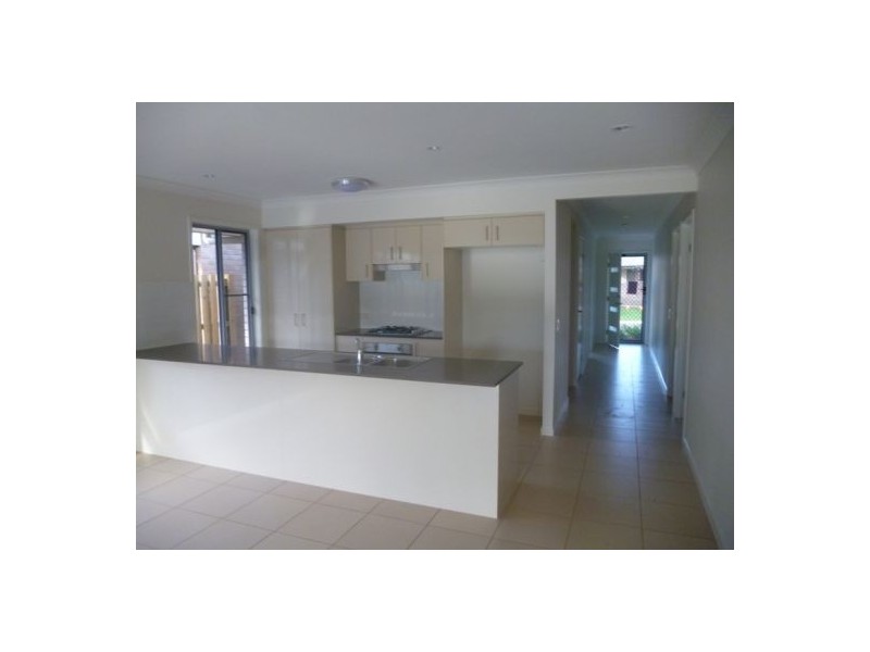 6 Venus Street, Urraween QLD 4655