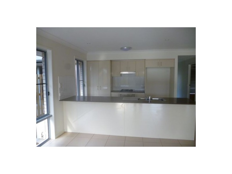 6 Venus Street, Urraween QLD 4655