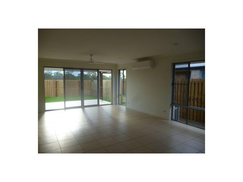 6 Venus Street, Urraween QLD 4655