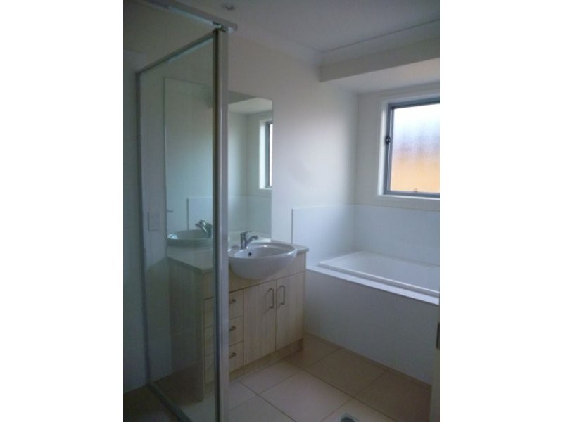 6 Venus Street, Urraween QLD 4655