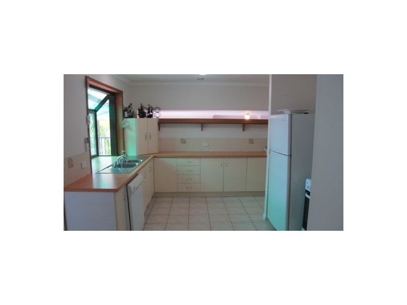 6 Coongul Court, Urraween QLD 4655