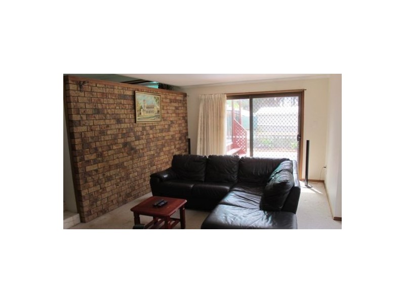 6 Coongul Court, Urraween QLD 4655