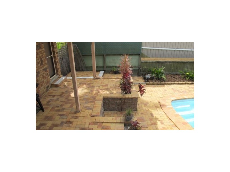 6 Coongul Court, Urraween QLD 4655