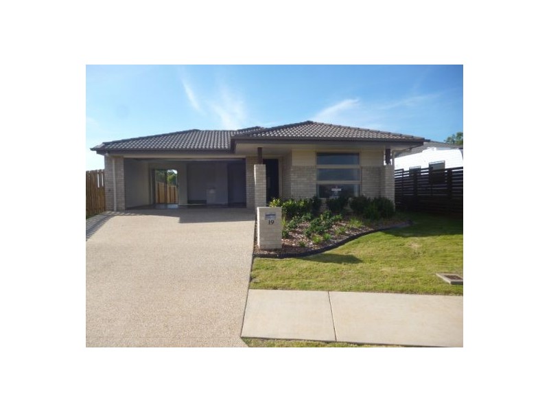 19 Roebuck Street, Urraween QLD 4655