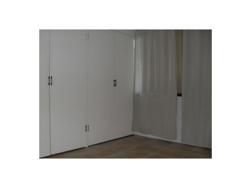 6a Saunders Street, Point Vernon QLD 4655