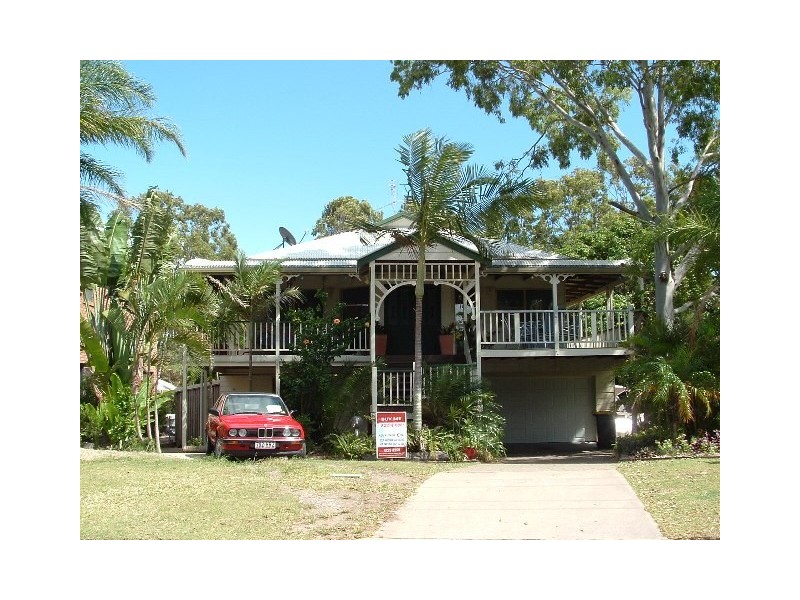 663 Esplanade, Urangan QLD 4655