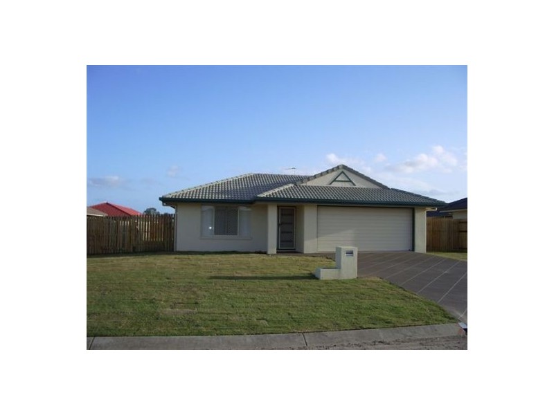 10 Protector Way, Eli Waters QLD 4655