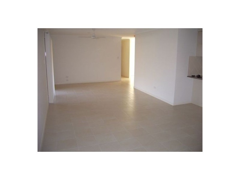 10 Protector Way, Eli Waters QLD 4655