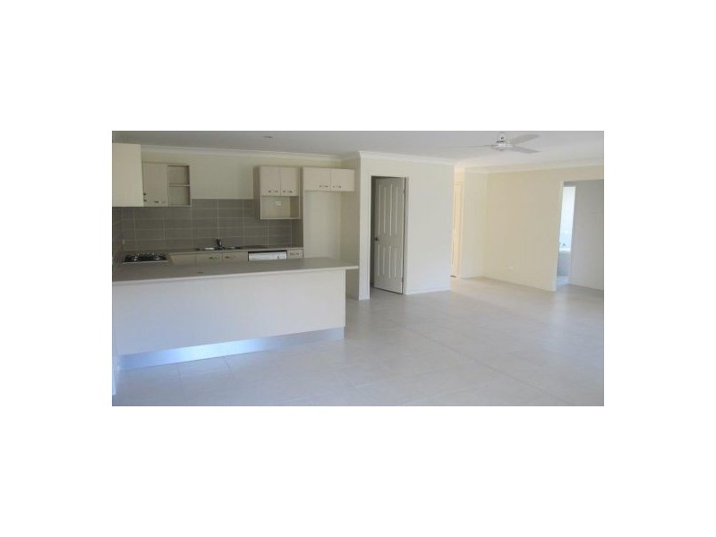 77 Gilston Road, Wondunna QLD 4655