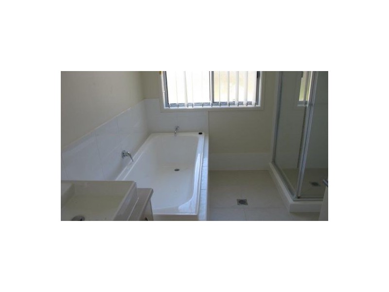 77 Gilston Road, Wondunna QLD 4655