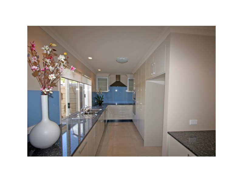 46-48 Taylor Street, Pialba QLD 4655