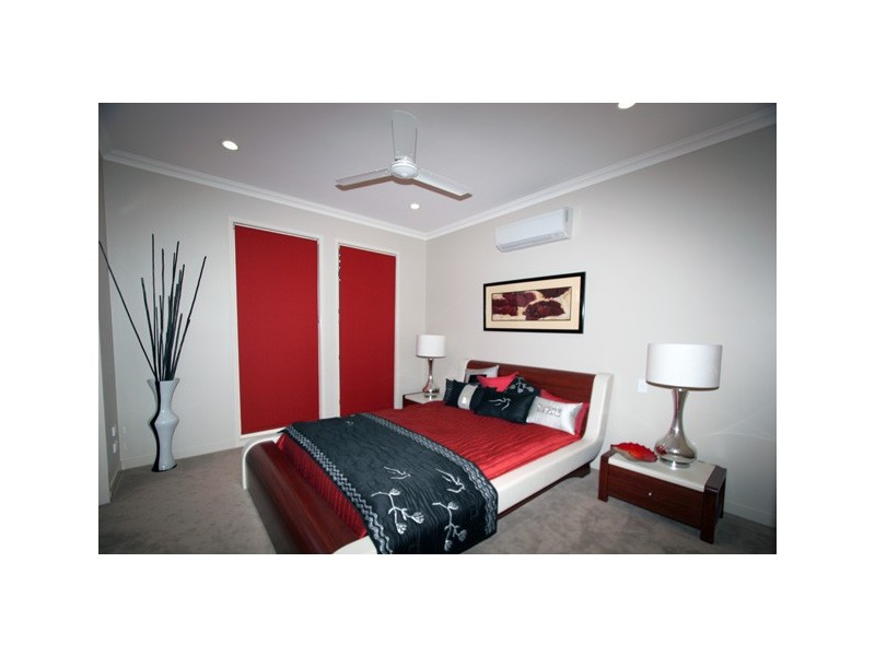 46-48 Taylor Street, Pialba QLD 4655