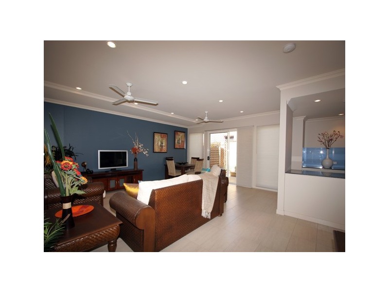 46-48 Taylor Street, Pialba QLD 4655