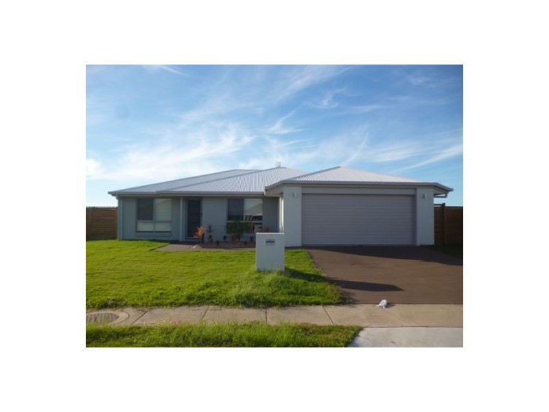 37 Bounty Circuit, Eli Waters QLD 4655