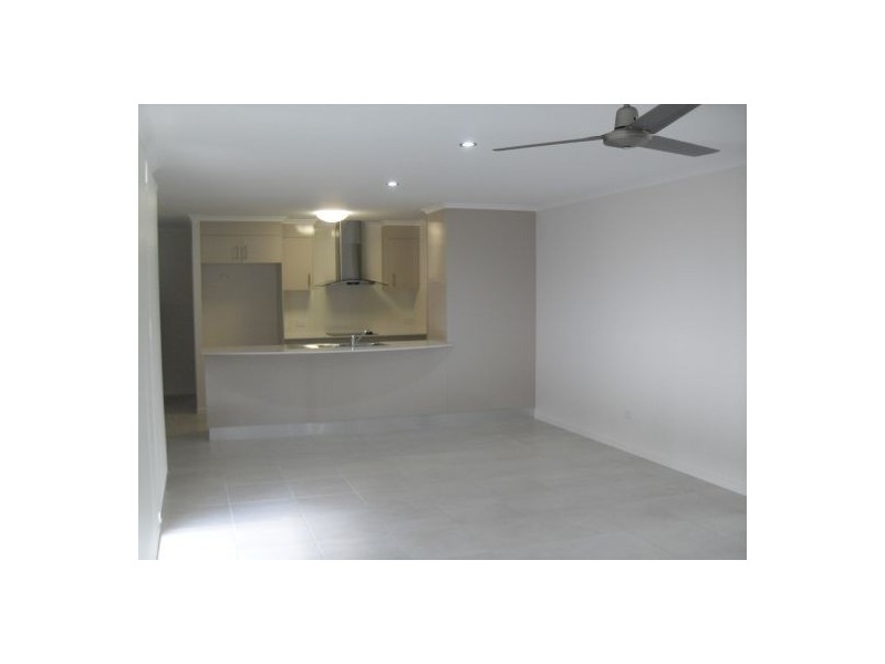 37 Bounty Circuit, Eli Waters QLD 4655