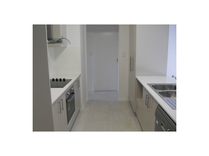 37 Bounty Circuit, Eli Waters QLD 4655