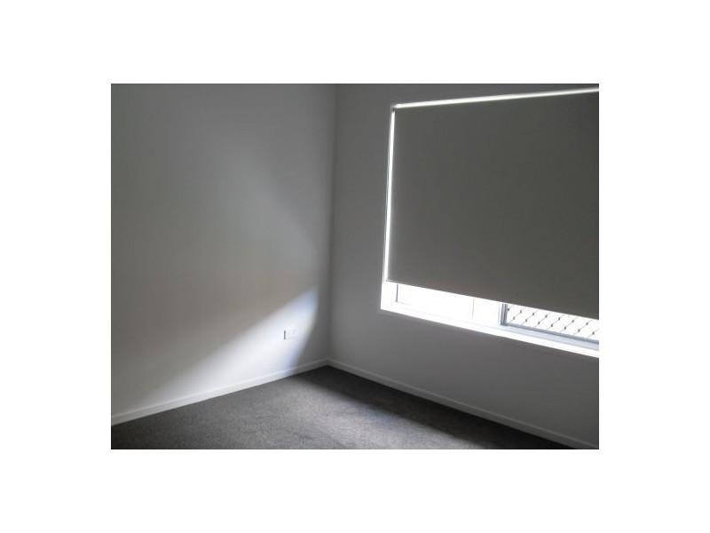 37 Bounty Circuit, Eli Waters QLD 4655