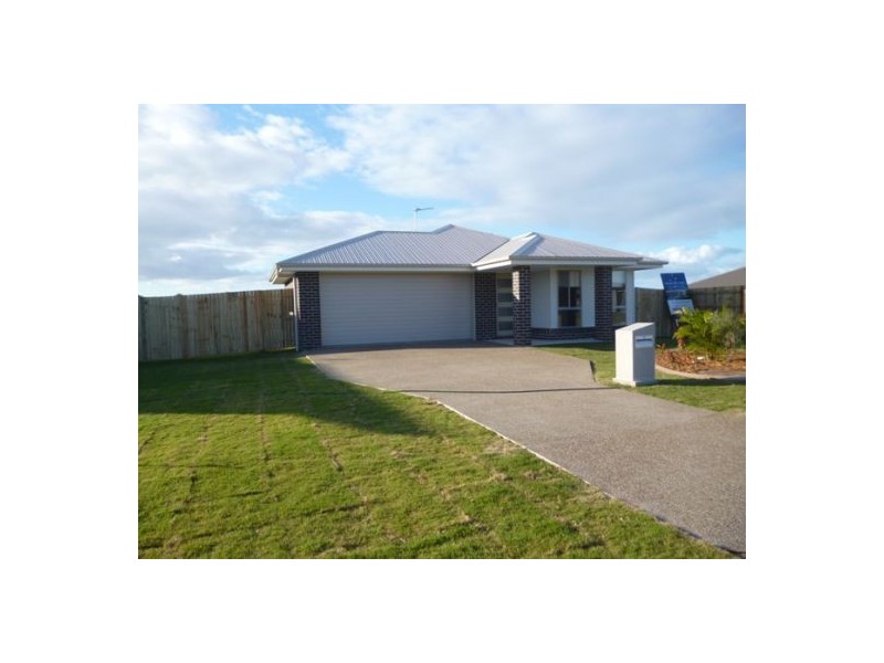 31 Bounty Circuit, Eli Waters QLD 4655