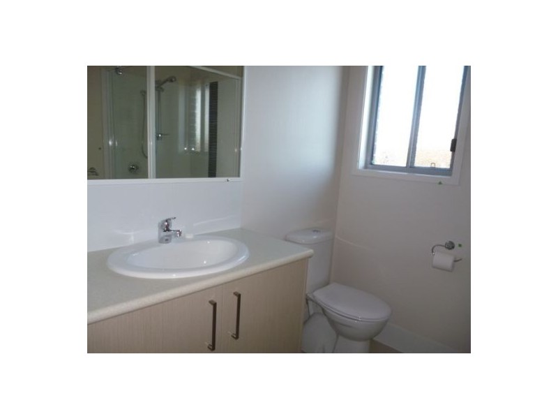 31 Bounty Circuit, Eli Waters QLD 4655