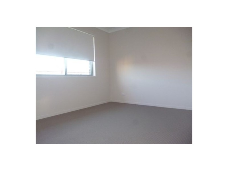 31 Bounty Circuit, Eli Waters QLD 4655