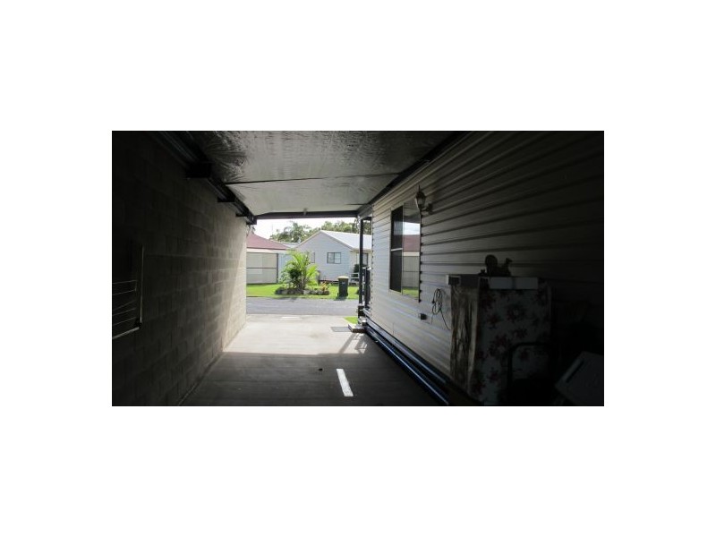 11/208 Elizabeth St, Urangan QLD 4655