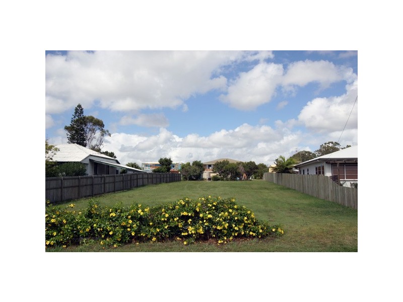 83 Esplanade, Point Vernon QLD 4655