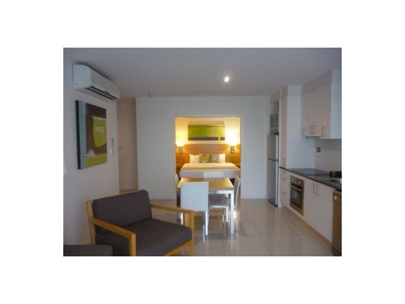 627 Esplanade, Urangan QLD 4655