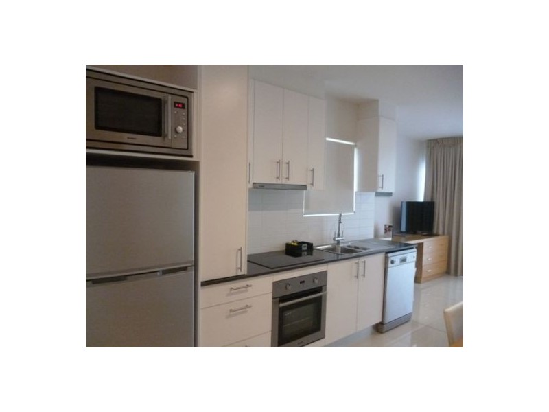 627 Esplanade, Urangan QLD 4655