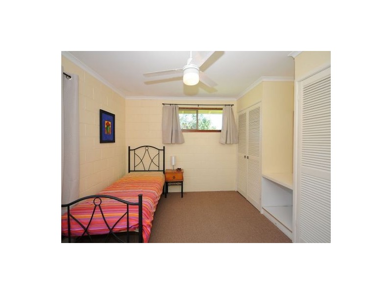1/10 Hibiscus Street, Urangan QLD 4655
