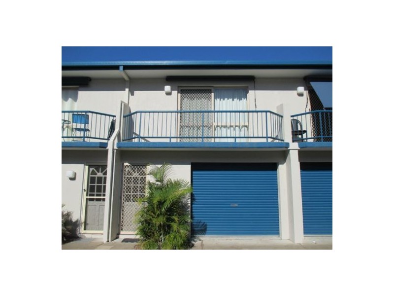 10/4 Pilot, Urangan QLD 4655