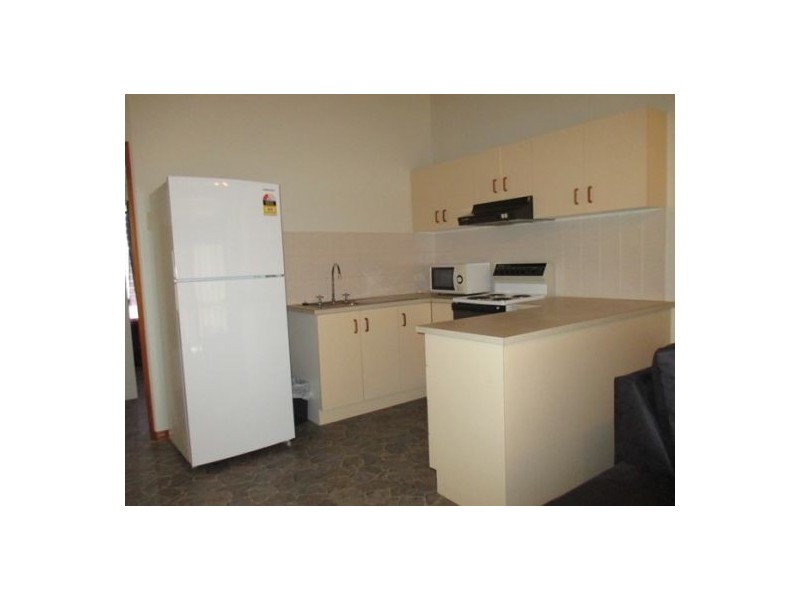 10/4 Pilot, Urangan QLD 4655