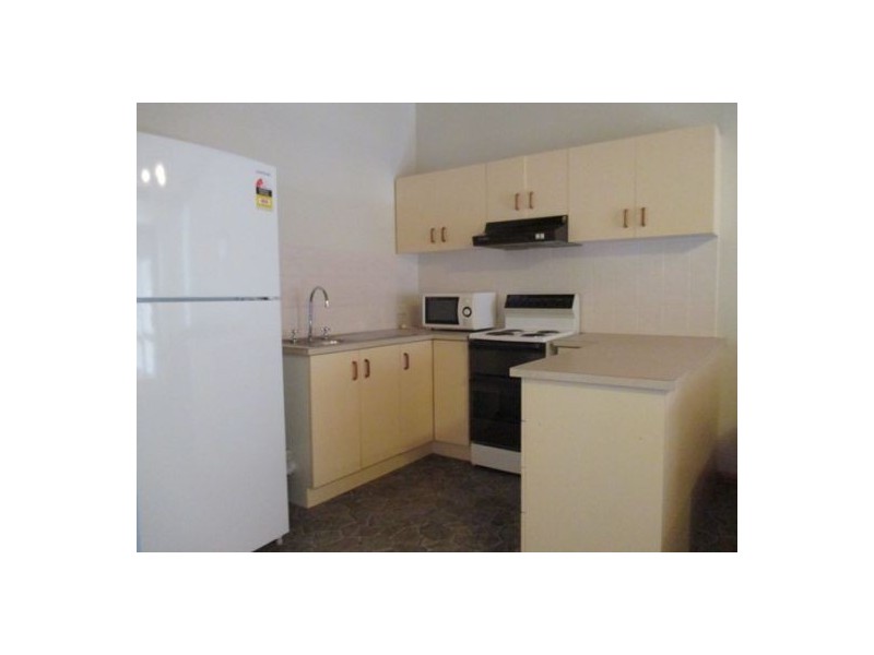 10/4 Pilot, Urangan QLD 4655