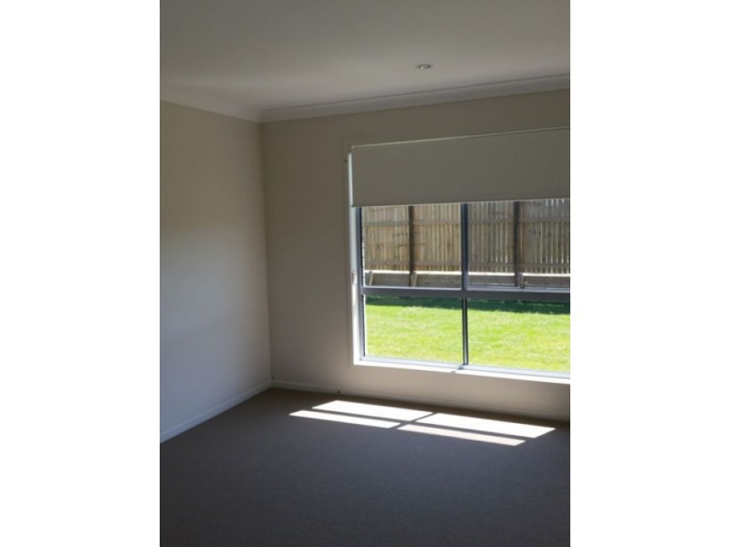6 Kirra Court, Eli Waters QLD 4655