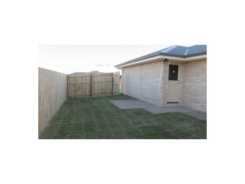 6 Kirra Court, Eli Waters QLD 4655