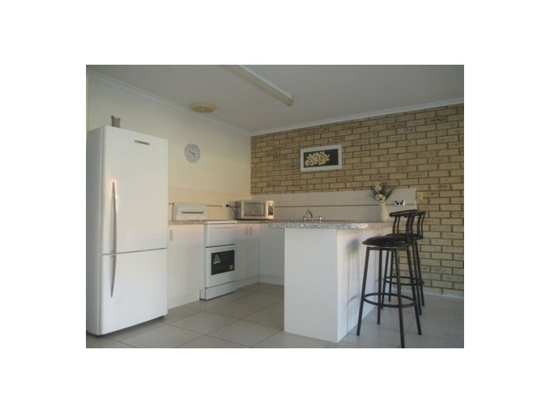 4/33 King Street, Urangan QLD 4655