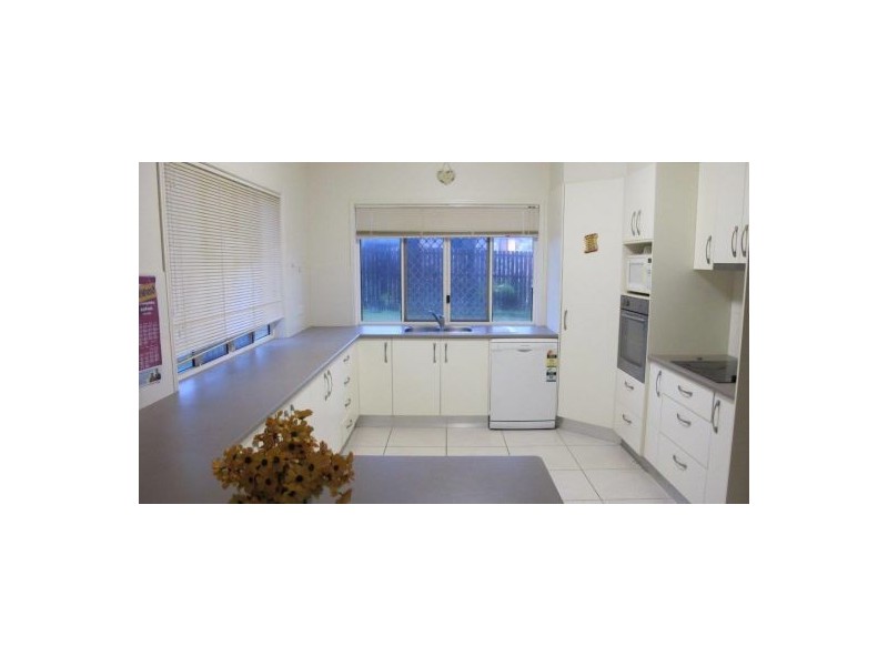 17 Harly Court, Urraween QLD 4655
