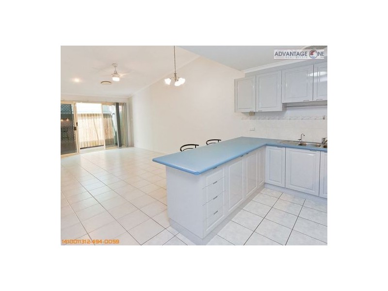 Unit 5 72 Miller St, Urangan QLD 4655