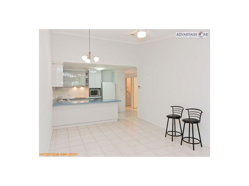 Unit 5 72 Miller St, Urangan QLD 4655
