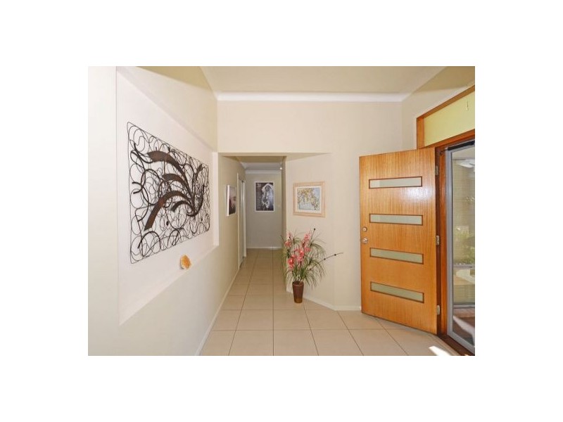 13 FULMAR COURT, Burrum Heads QLD 4659