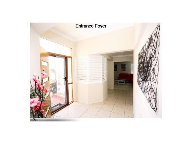 13 FULMAR COURT, Burrum Heads QLD 4659