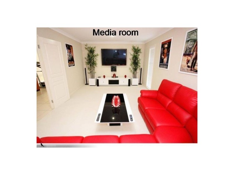 13 FULMAR COURT, Burrum Heads QLD 4659